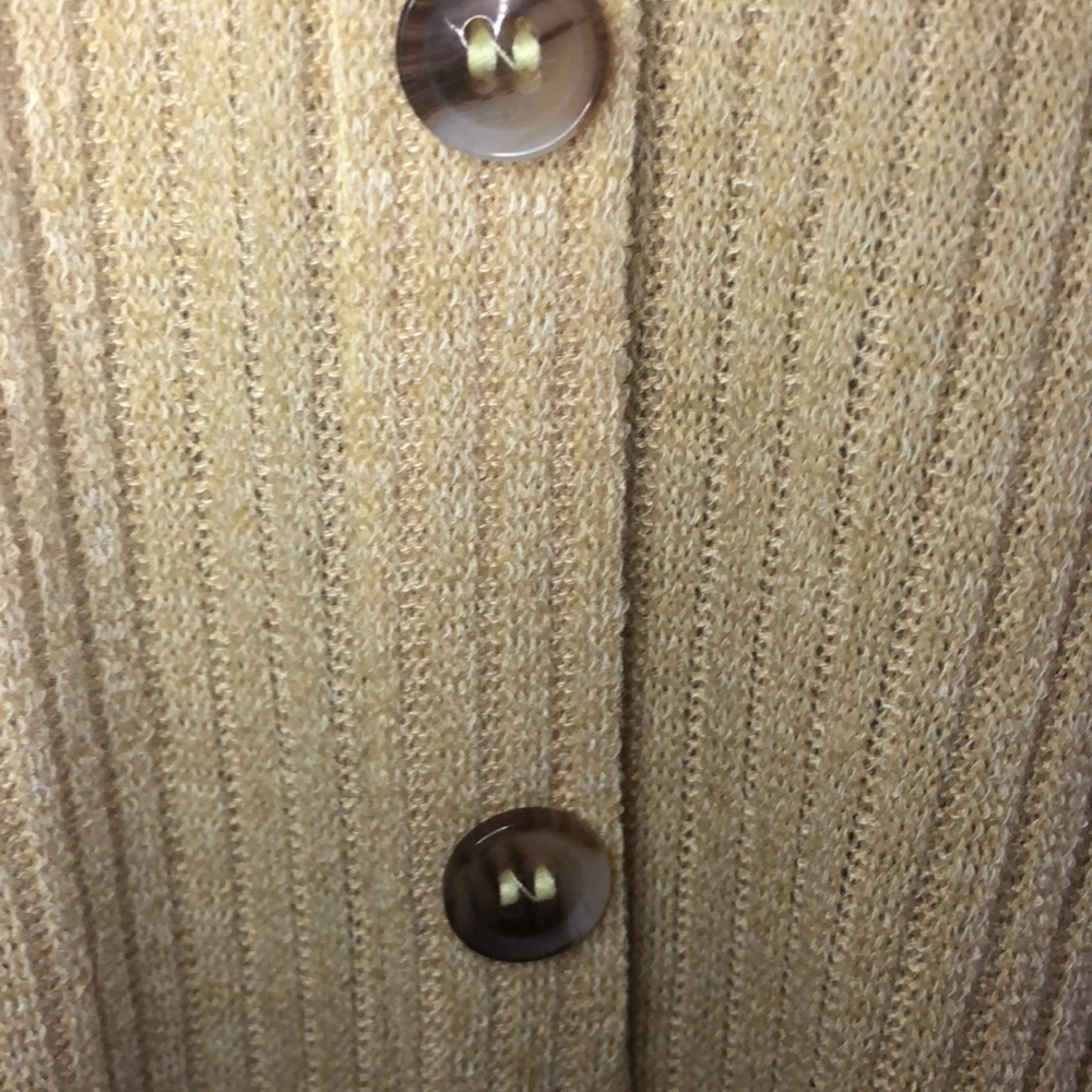 Style Rack Yellow Rib Knit Button Front Tank - Picture 3 of 6